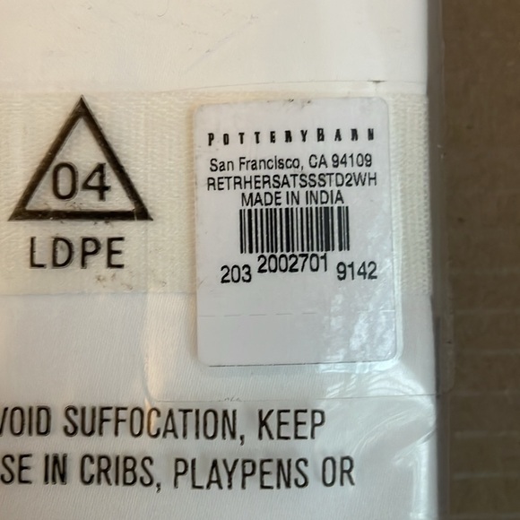 Pottery Barn Retreat Heritage Sateen Standard Pillowcases Set of 2 in White - Picture 5 of 5